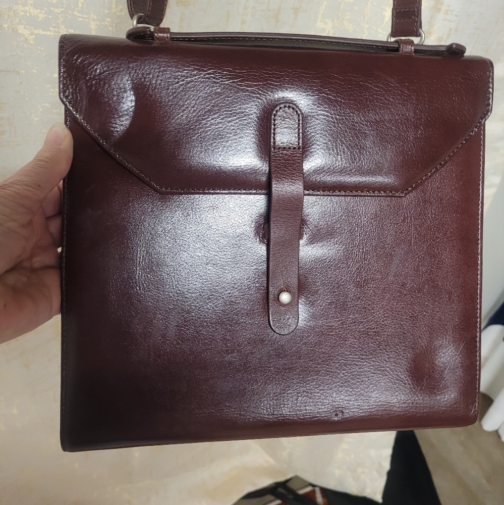 Brookstone leather tablet organizer